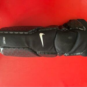 Nike Dri-Fit Knee Guard/Sleeve